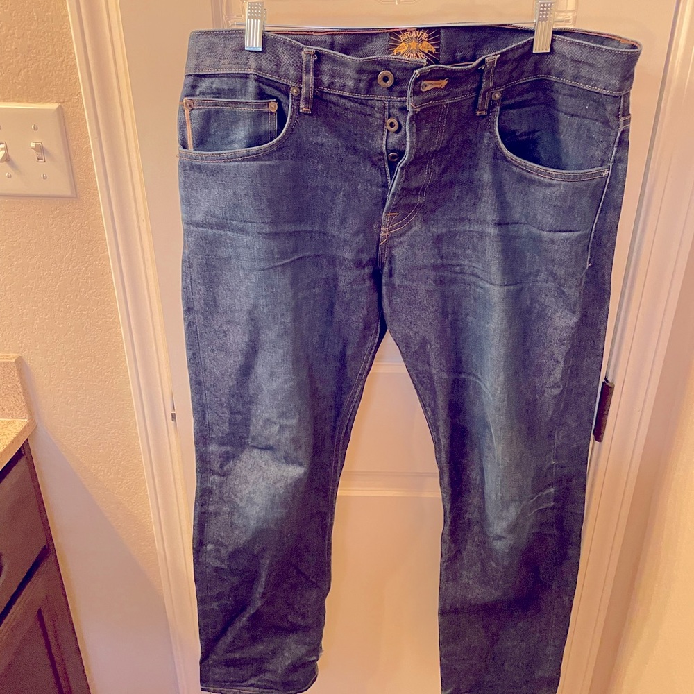These are 13.5 oz Cone Mills denim red line selvedge jeans from Brave Star.